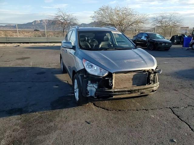 2011 Hyundai Tucson - Image 11