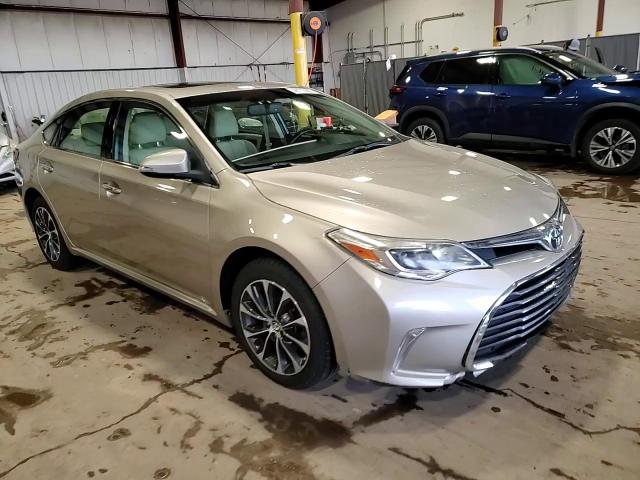 2016 Toyota Avalon - Image 14
