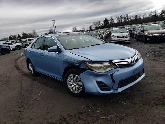 2013 Toyota Camry - Image 11