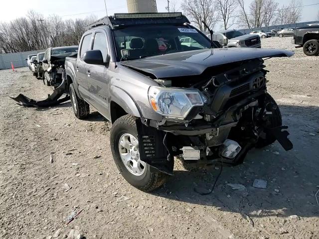 2015 Toyota Tacoma - Image 10