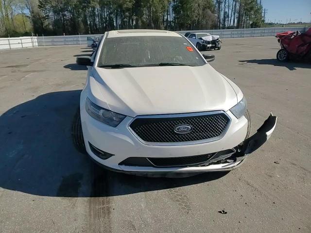 2015 Ford Taurus Sho VIN: 1FAHP2KT4FG158882 Lot: 50691495