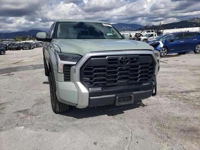 2023 Toyota Tundra - Image 11