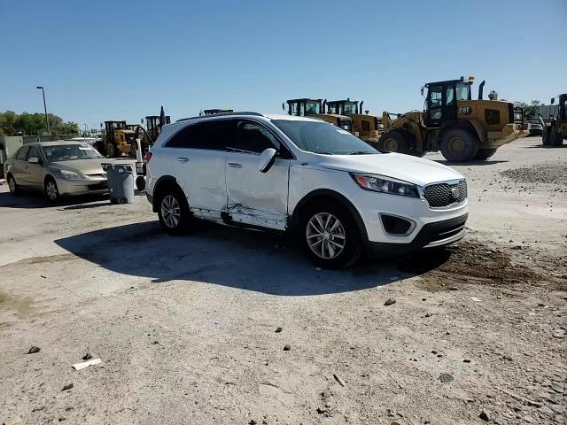 2018 Kia Sorento - Image 11
