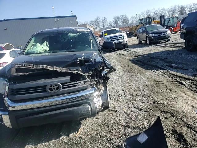 2014 Toyota Tundra - Image 11