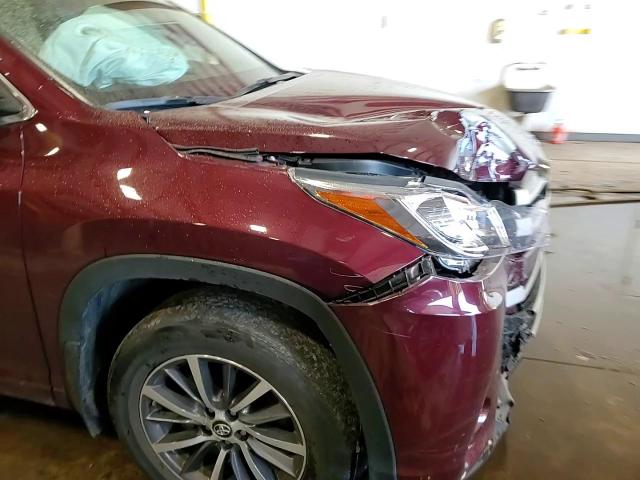 2017 Toyota Highlander - Image 13