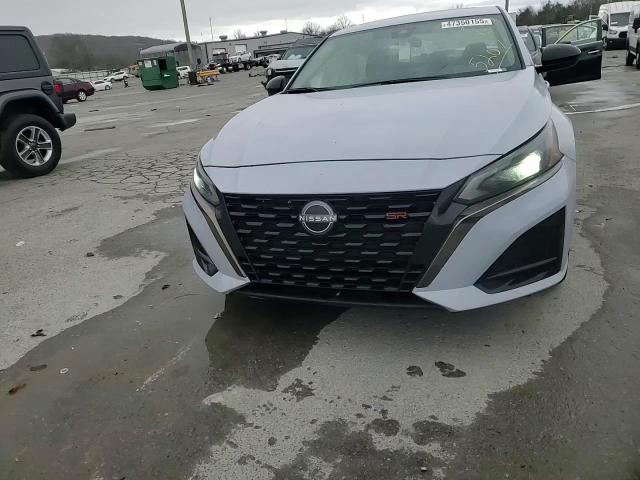 2024 Nissan Altima - Image 11