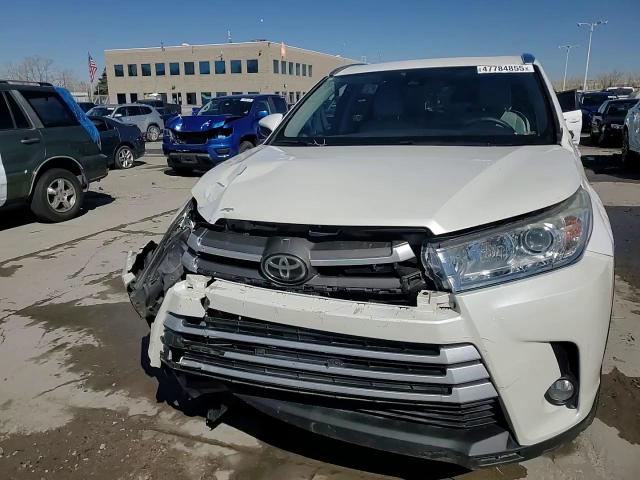 2018 Toyota Highlander - Image 15
