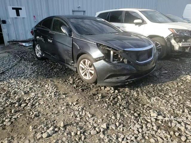 2014 Hyundai Sonata - Image 14