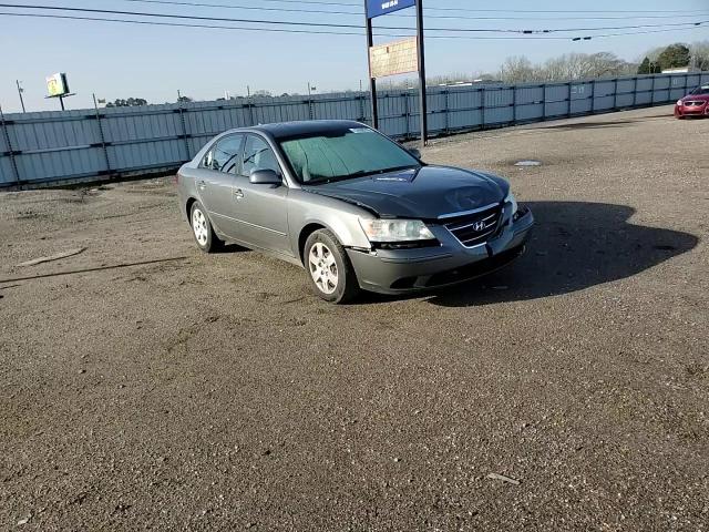 2009 Hyundai Sonata - Image 10