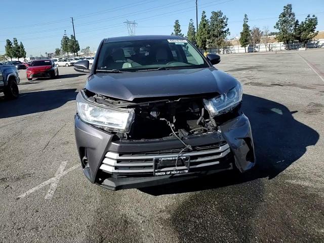 2017 Toyota Highlander - Image 12