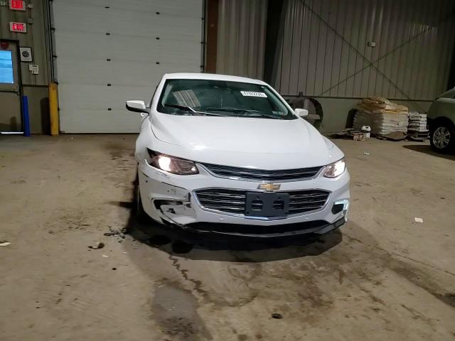 2017 Chevrolet Malibu - Image 11