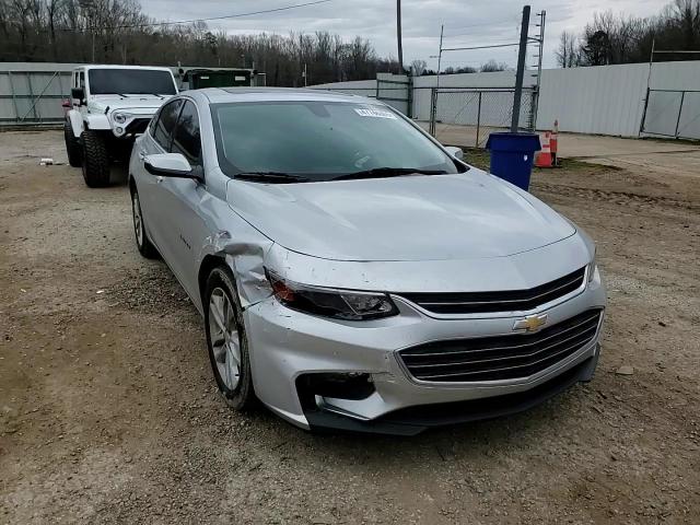 2018 Chevrolet Malibu - Image 11
