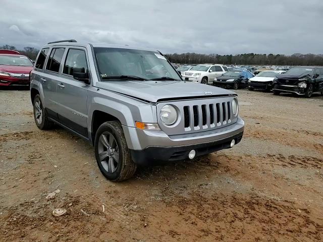 2014 Jeep Liberty (Patriot) - Image 12