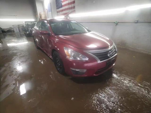 2014 Nissan Altima - Image 13