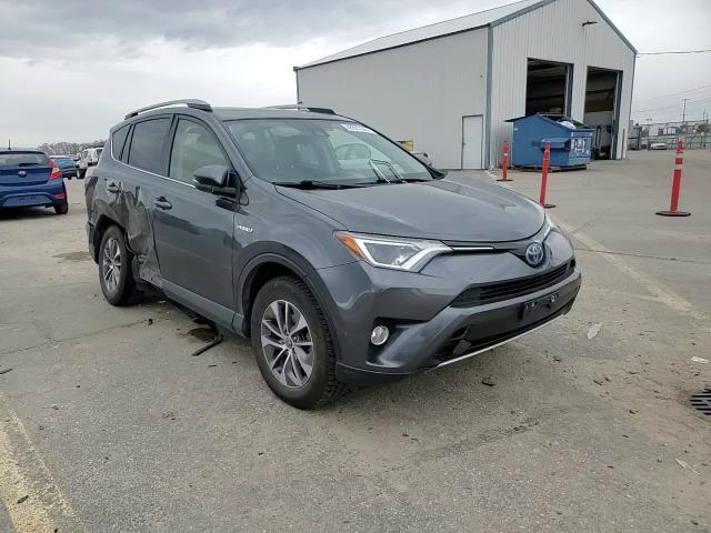 2018 Toyota RAV 4 - Image 12