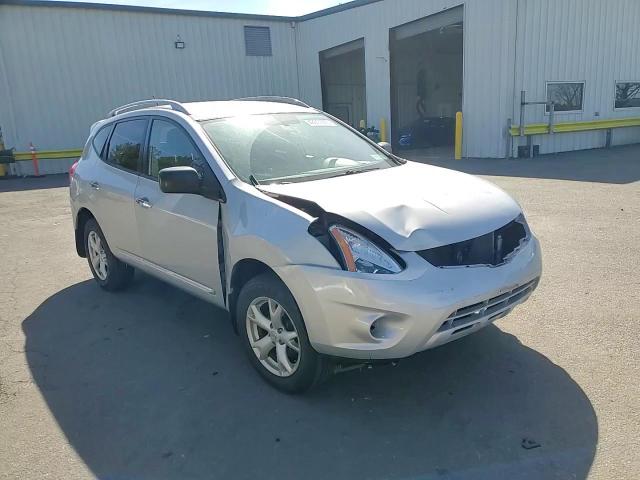 2015 Nissan Rogue - Image 11