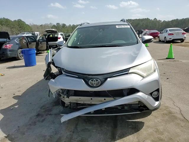 2017 Toyota RAV 4 - Image 12