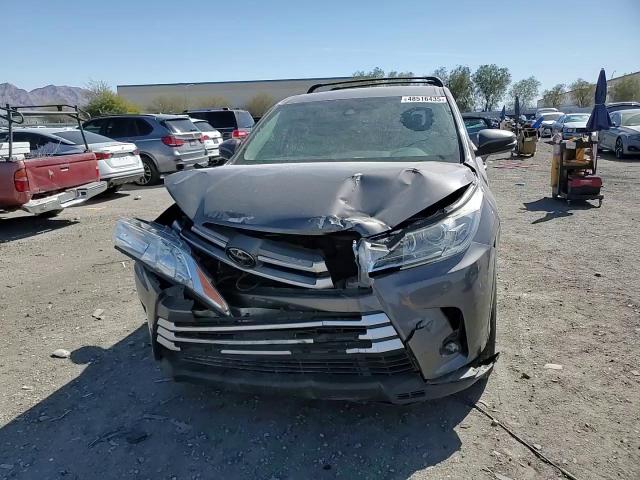 2018 Toyota Highlander - Image 12