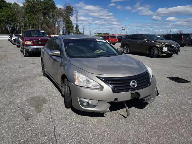 2013 Nissan Altima - Image 10