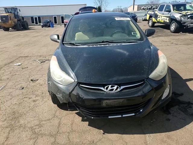 2012 Hyundai Elantra - Image 10