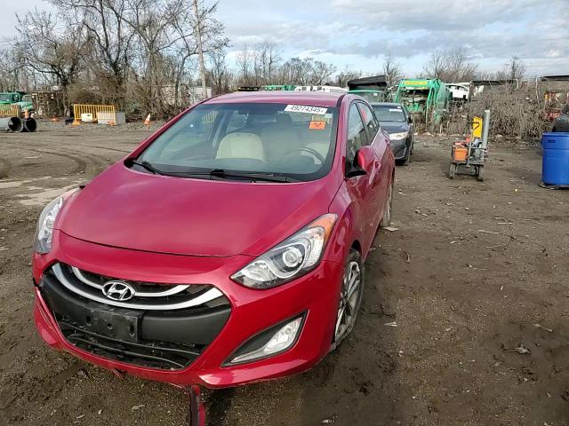 2016 Hyundai Elantra - Image 11