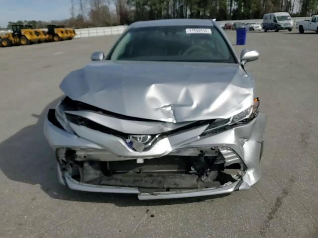 2018 Toyota Camry - Image 10
