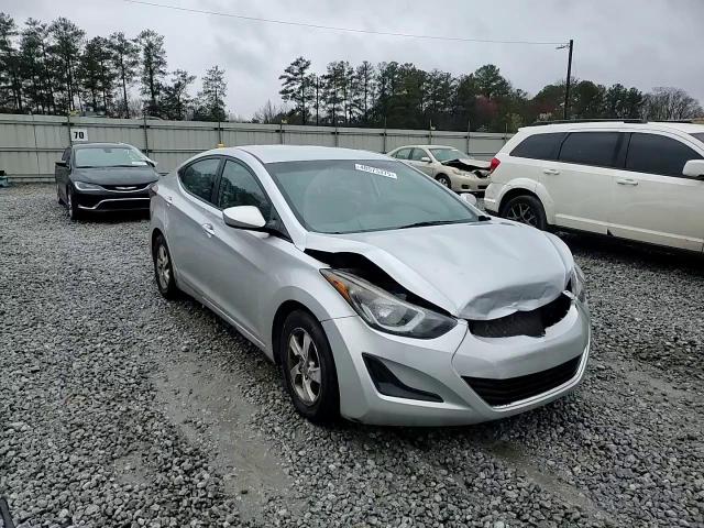 2015 Hyundai Elantra - Image 13