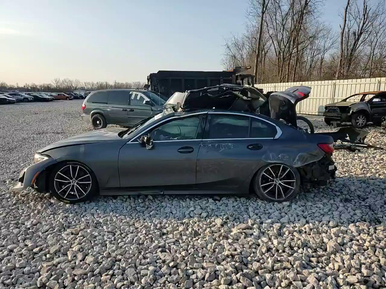 Фото: 3MW5R7J06L8B26955