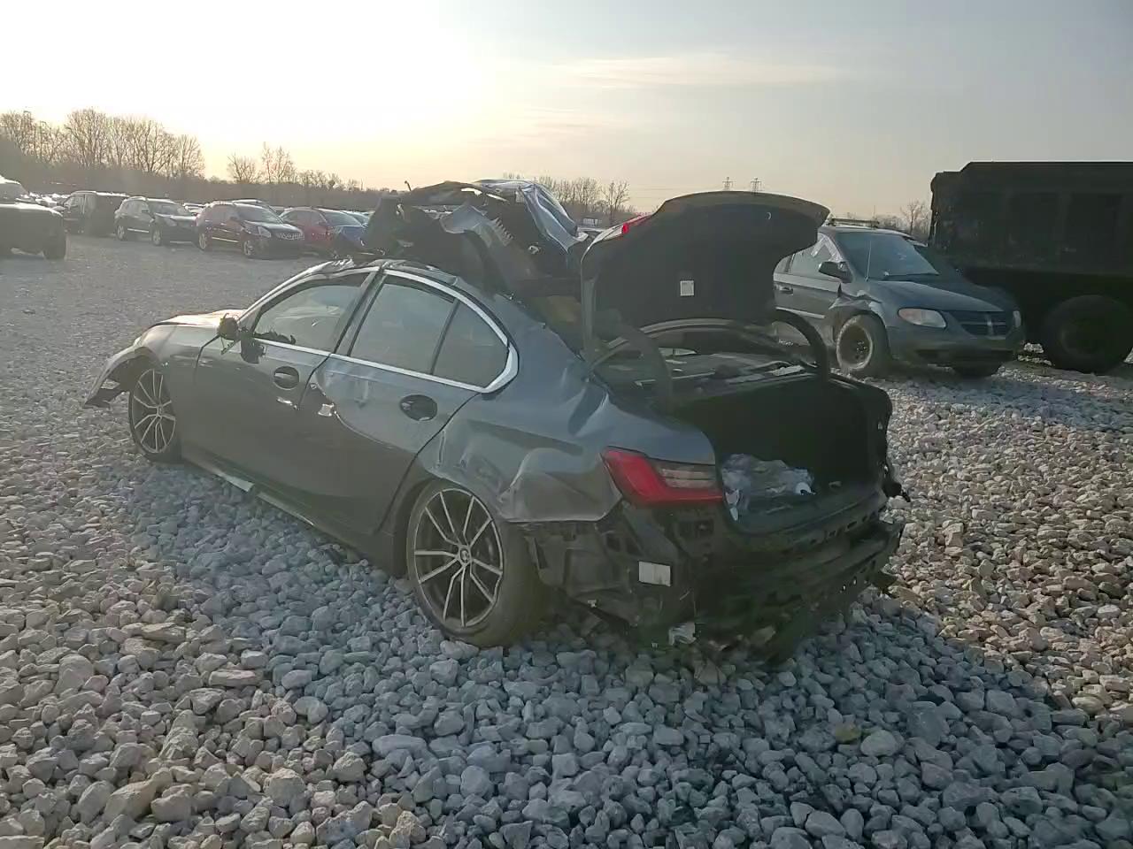 Фото: 3MW5R7J06L8B26955