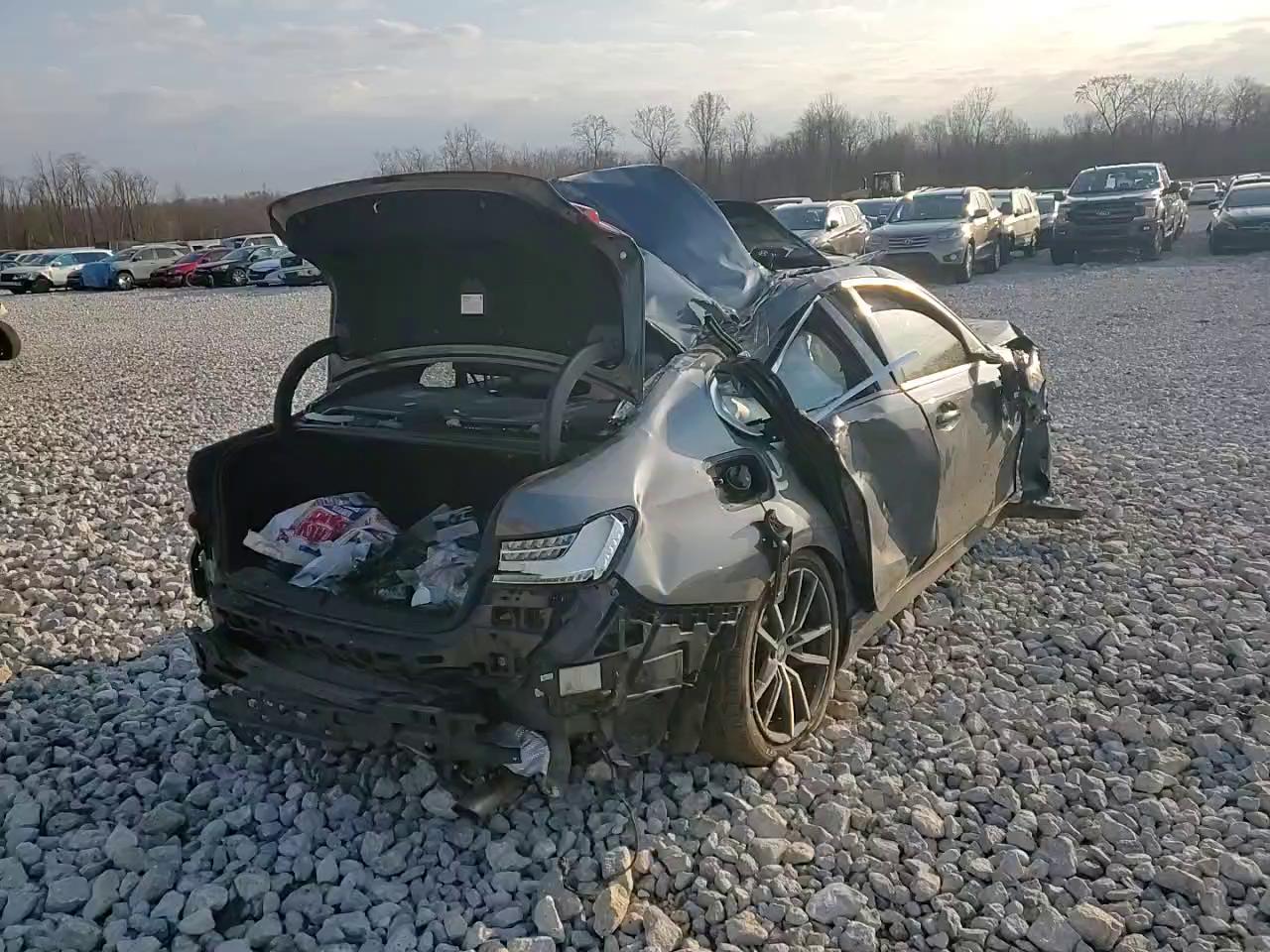 Фото: 3MW5R7J06L8B26955