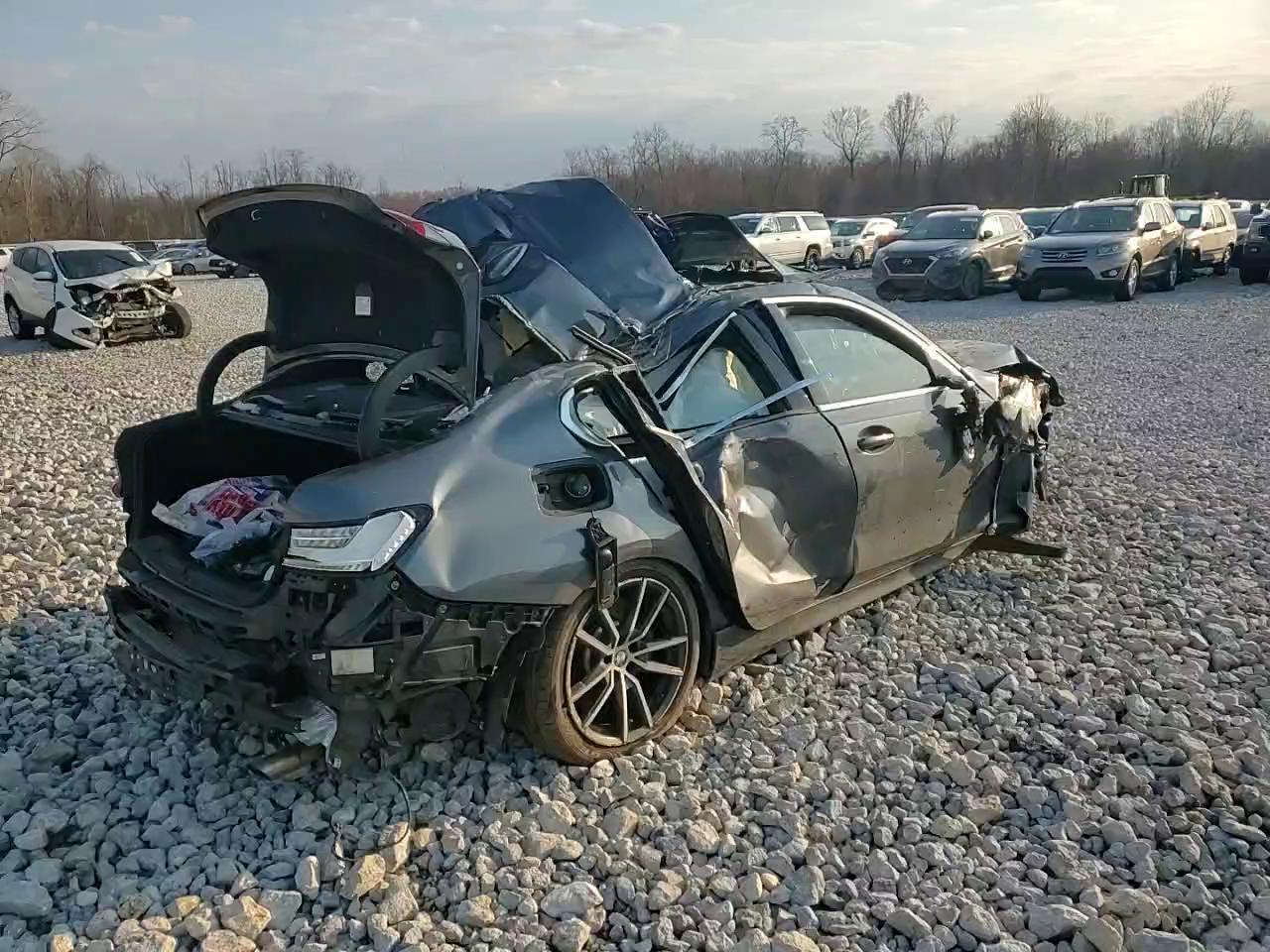 Фото: 3MW5R7J06L8B26955