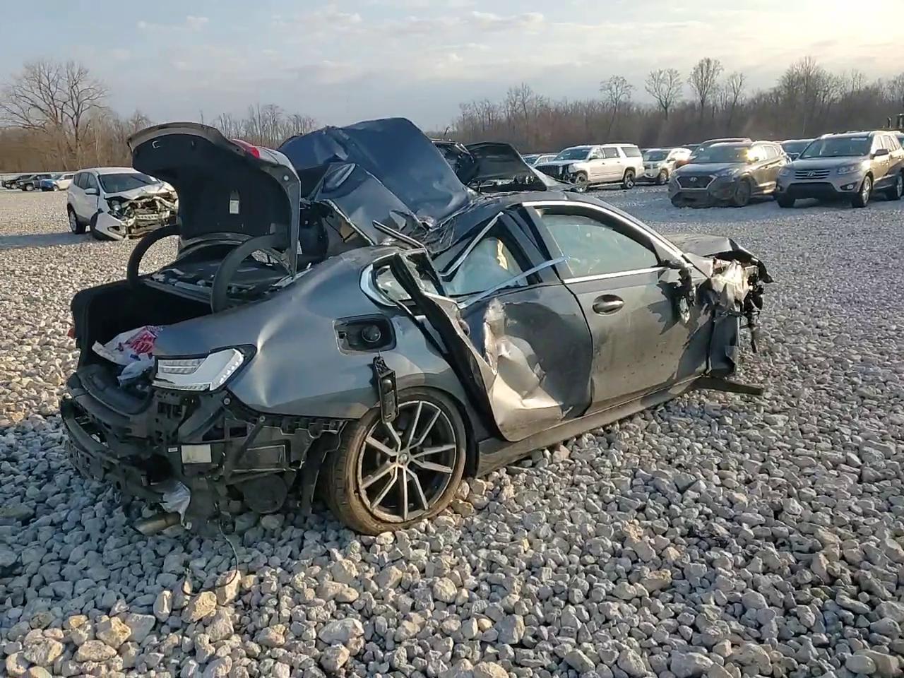 Фото: 3MW5R7J06L8B26955