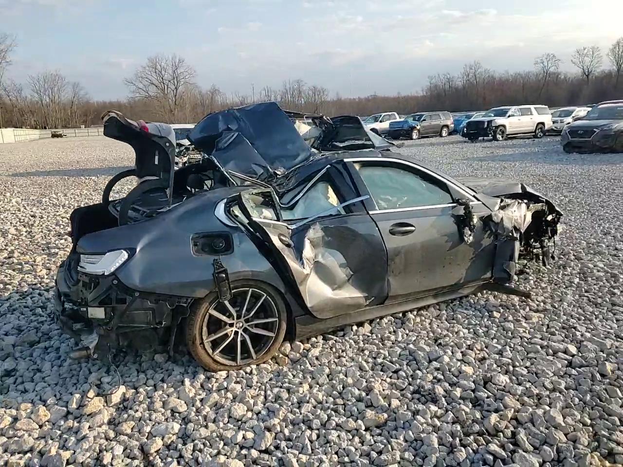 Фото: 3MW5R7J06L8B26955