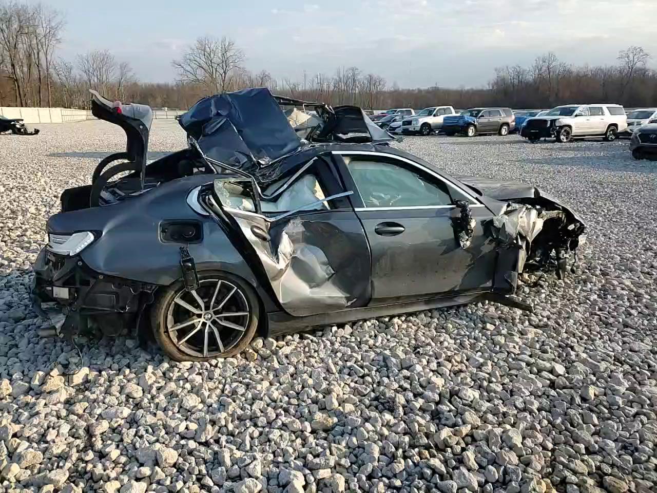 Фото: 3MW5R7J06L8B26955