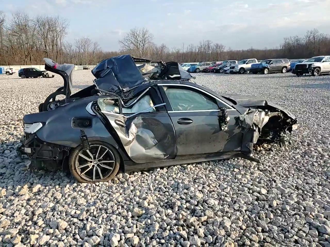 Фото: 3MW5R7J06L8B26955