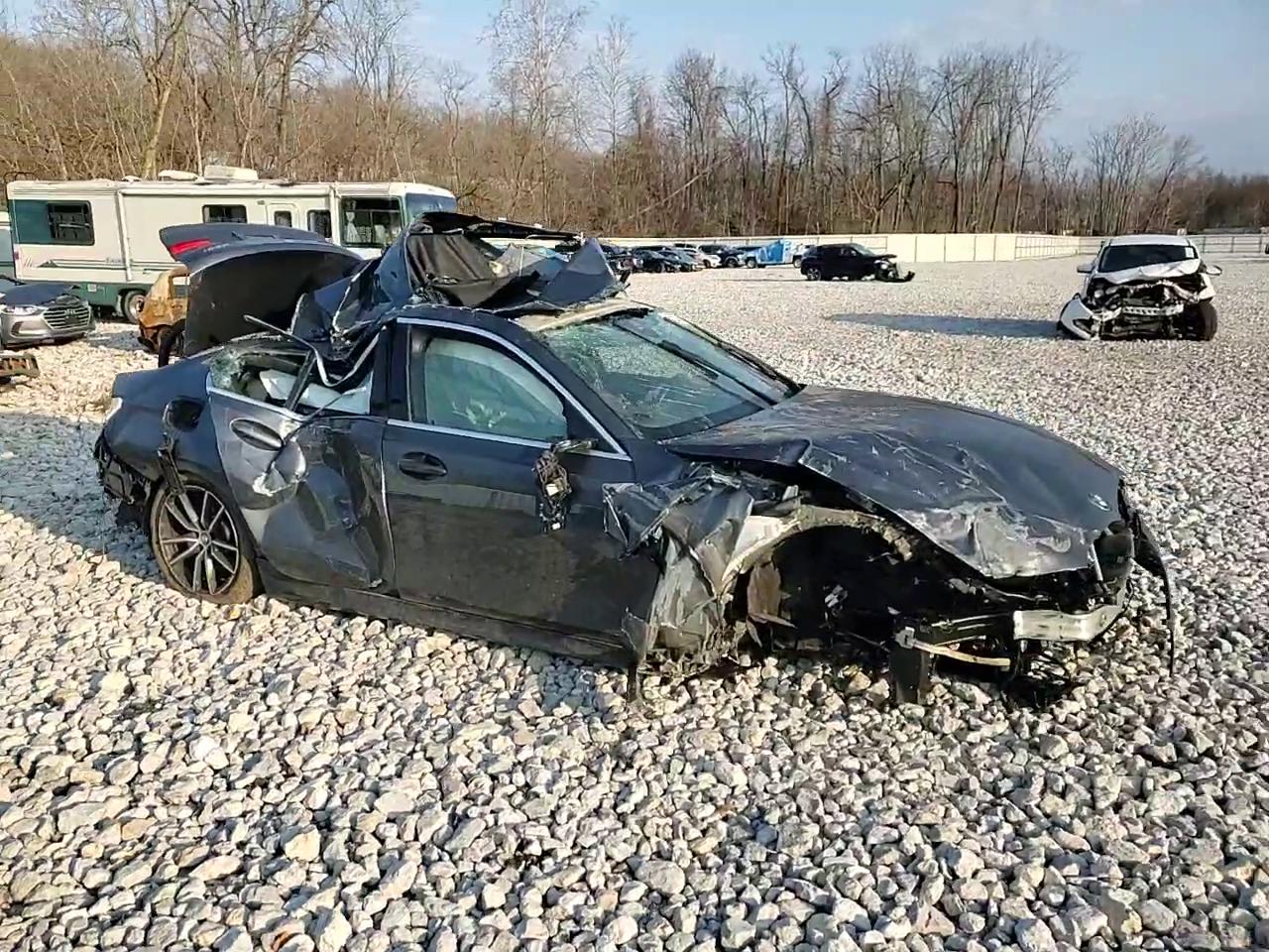 Фото: 3MW5R7J06L8B26955