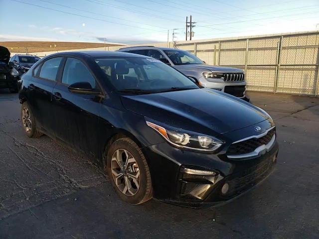 2021 Kia Forte - Image 11