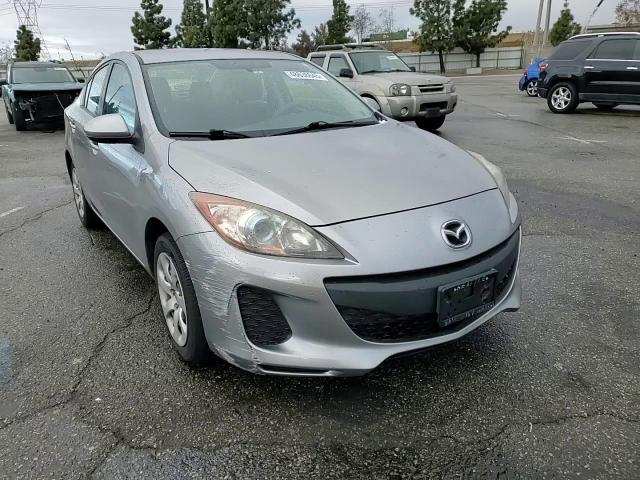 2013 Mazda 3 - Image 11