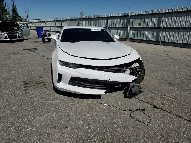 2016 Chevrolet Camaro - Image 10