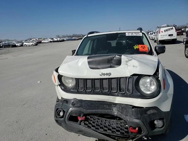 2016 Jeep Renegade - Image 12
