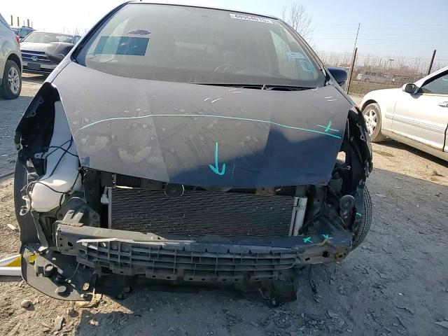 2013 Honda Fit - Image 11