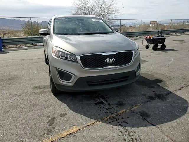 2016 Kia Sorento - Image 11