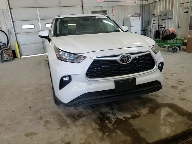 2020 Toyota Highlander - Image 12