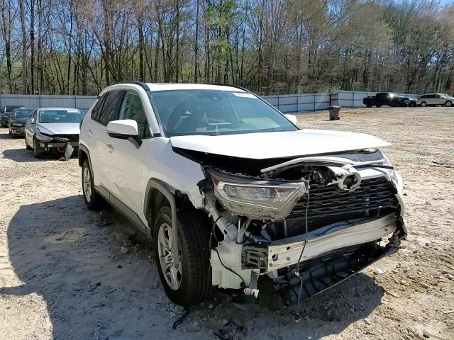 2019 Toyota RAV 4 - Image 11