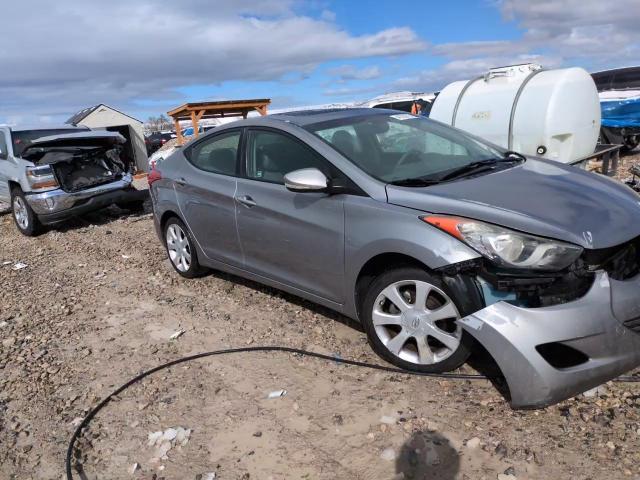 2012 Hyundai Elantra - Image 13