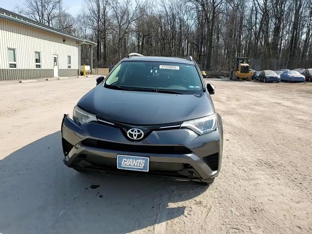 2017 Toyota RAV 4 - Image 15