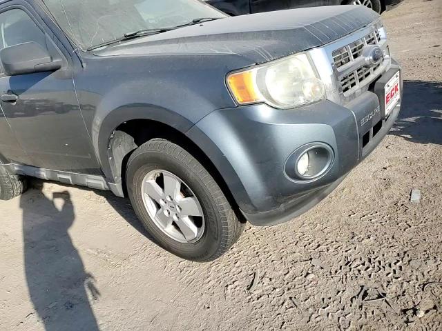 2010 Ford Escape - Image 11