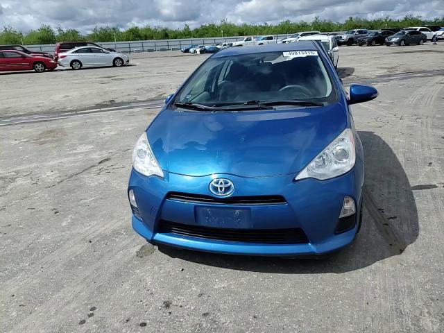 2014 Toyota Prius - Image 11