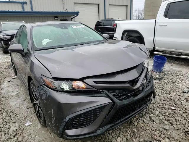 2022 Toyota Camry - Image 13