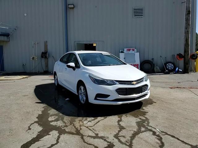 2017 Chevrolet Cruze - Image 14